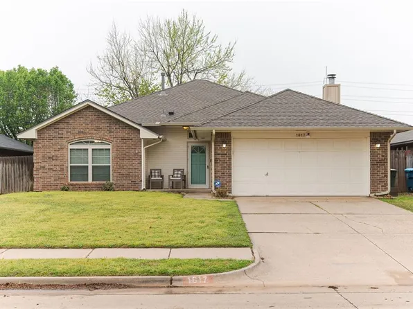 1817 Yellowstone Ln, Edmond, OK 73003