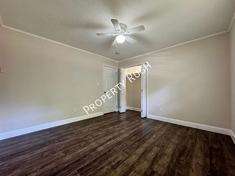 209 Signal View St — Photo 16