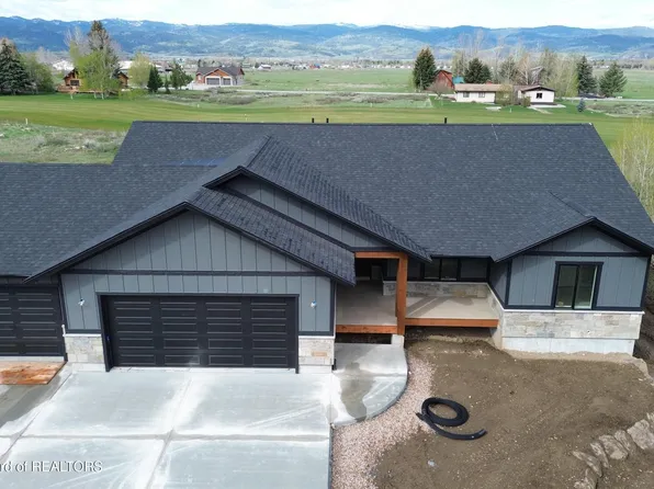 147 Last Chance Dr, Thayne, WY 83127