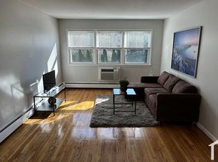 64 Dell Ave, New London, CT 06320