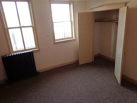 21 E Walnut St #4 Photo 1