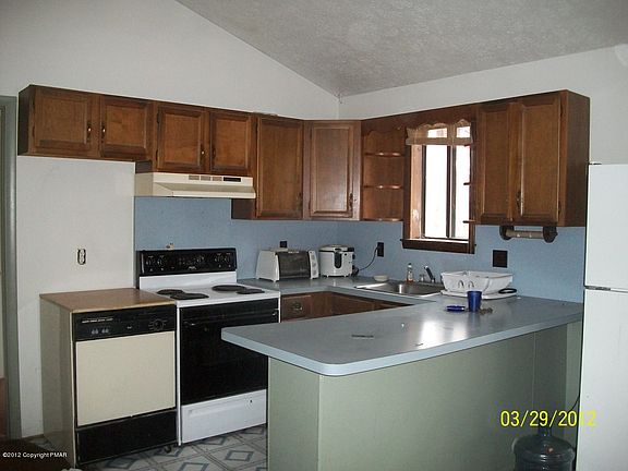 2nd image of 209 Sunny Side Dr #K