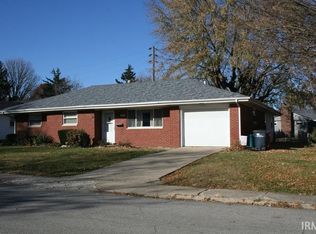 1008 Homewood Dr, Frankfort, IN