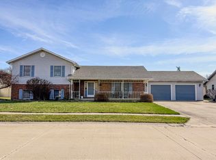 1528 Mary Ln, Celina, OH 45822