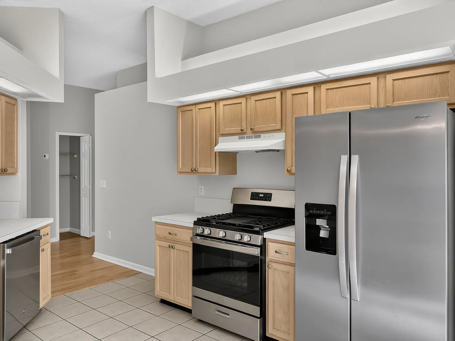 4 bed, 1807 sqft, $2,400 — Photo 4