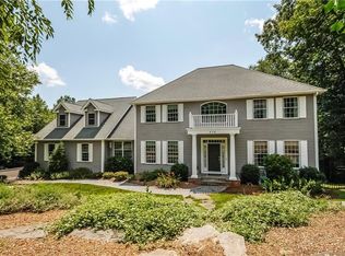 278 Laurelwood Ln, Southbury, CT 06488