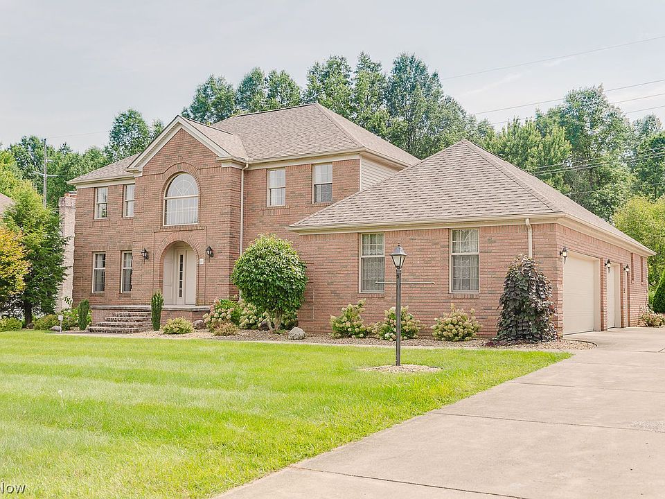1st image of 111 Kings Ln