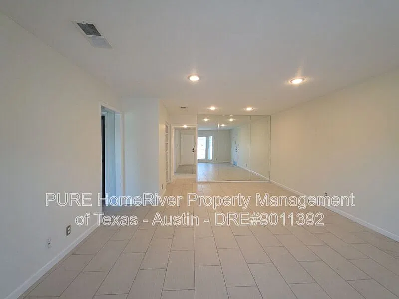2 bed, 2.0 bath, 1058 sqft, $1,375 — Photo 1