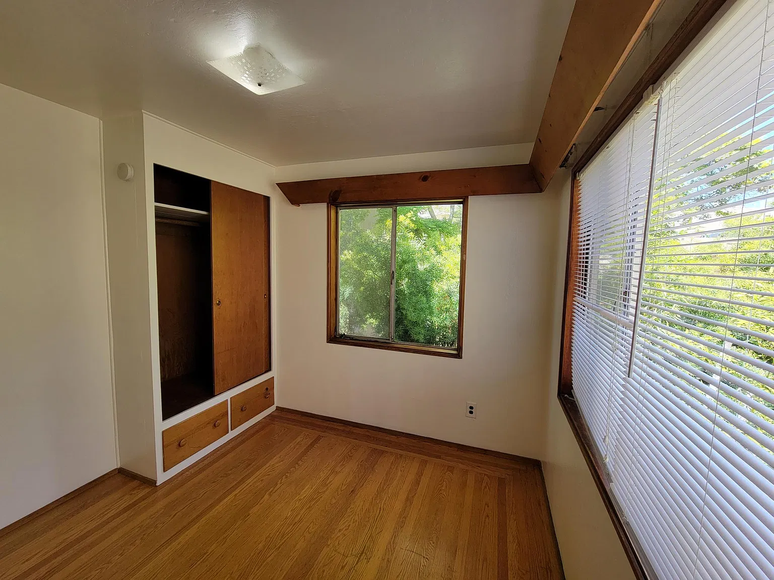 1 bed, 400 sqft, $2,350 — Photo 2