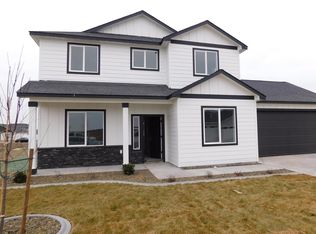 8810 Dusty Maiden Dr, Pasco, WA