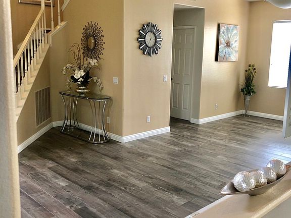 2nd image of 4877 Alta Colina Dr