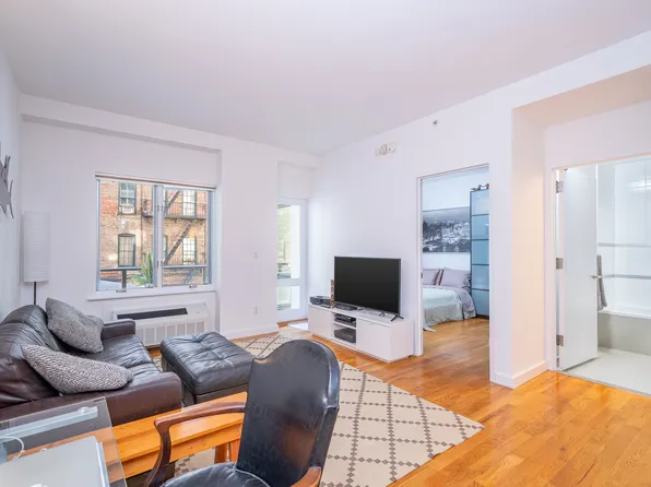 330 East 109th Street image 12 of 19