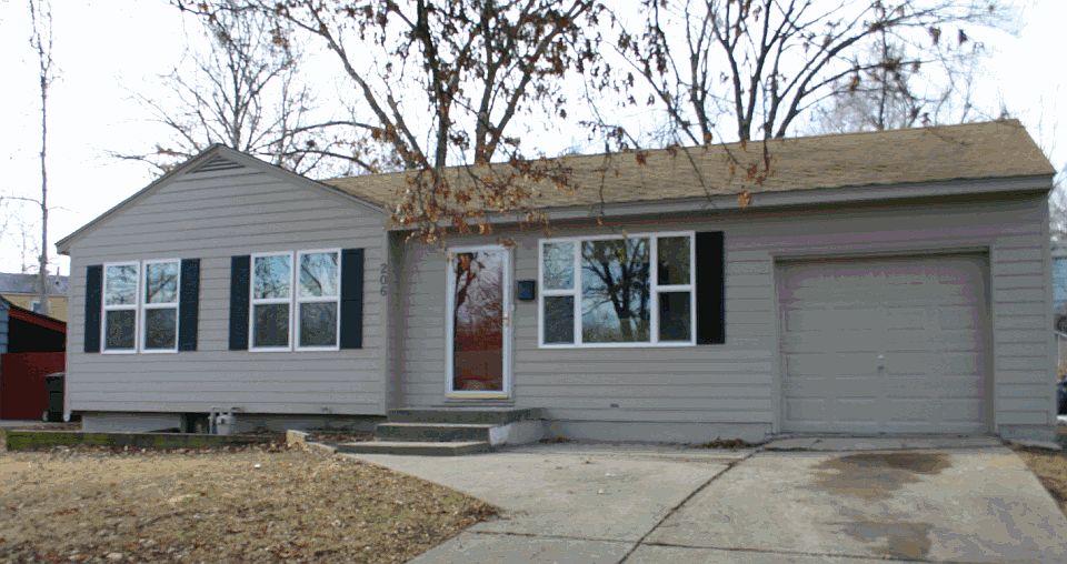 1st image of 206 N Kendall Dr
