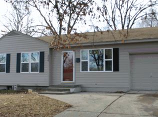 206 N Kendall Dr, Independence, MO 64056