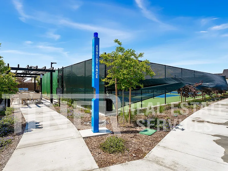 3062 Pansona St — Photo 38