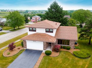 11607 Glenview Dr, Orland Park, IL 60467