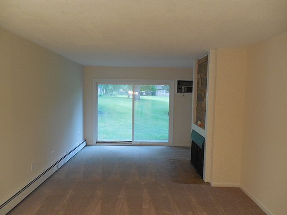 4th image of 755 Grove Dr #1084