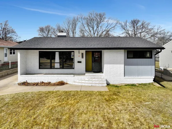 1514 W 2nd St, McCook, NE 69001