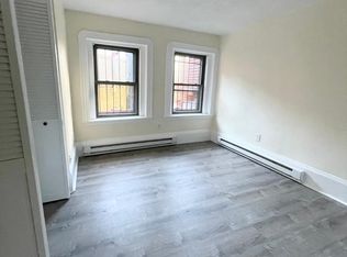 11 Grove St APT 2, Boston, MA 02114