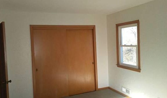 4th image of 3943 Denver Ave