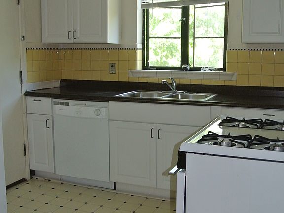 2nd image of 3400 Duncan Ave APT 4