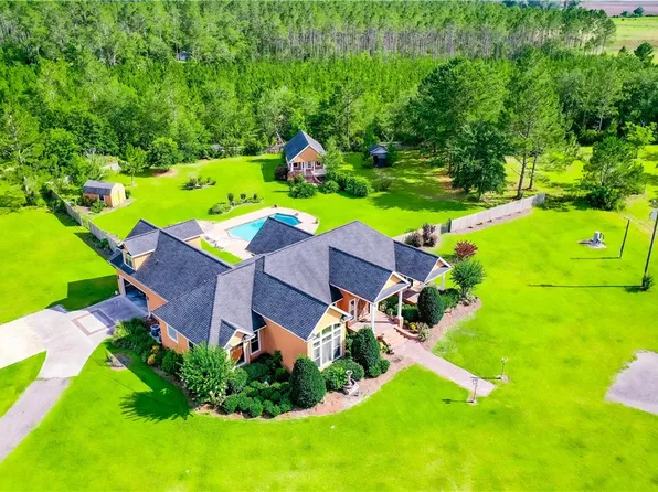 4949 Trudie Rd, Blackshear, GA 31516