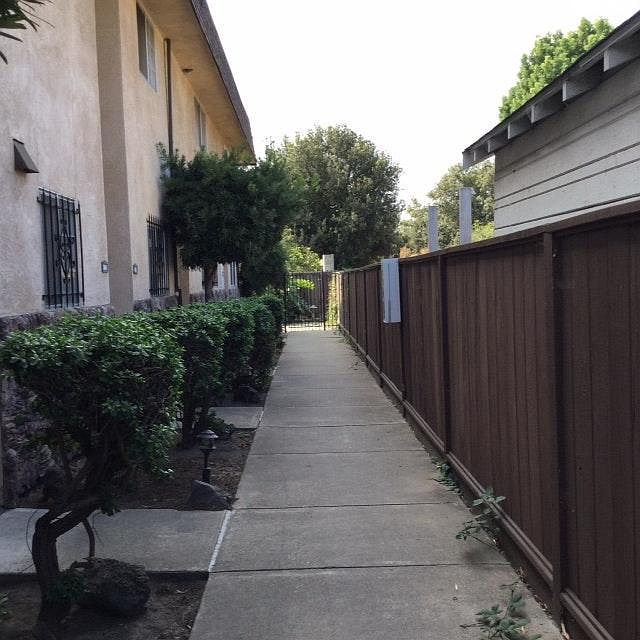 1st image of 1679 Carpentier St #1681