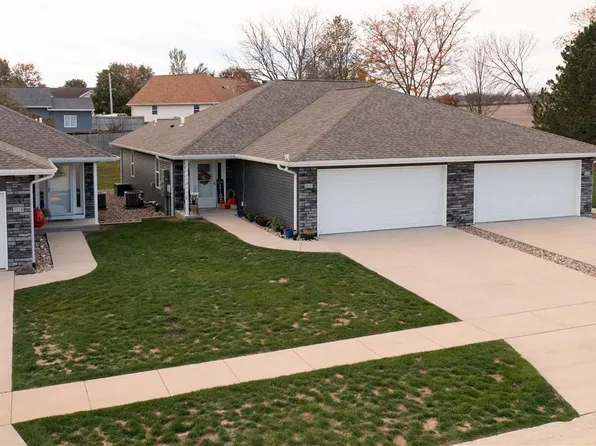 321 Amy St SW Unit C, Swisher, IA 52338