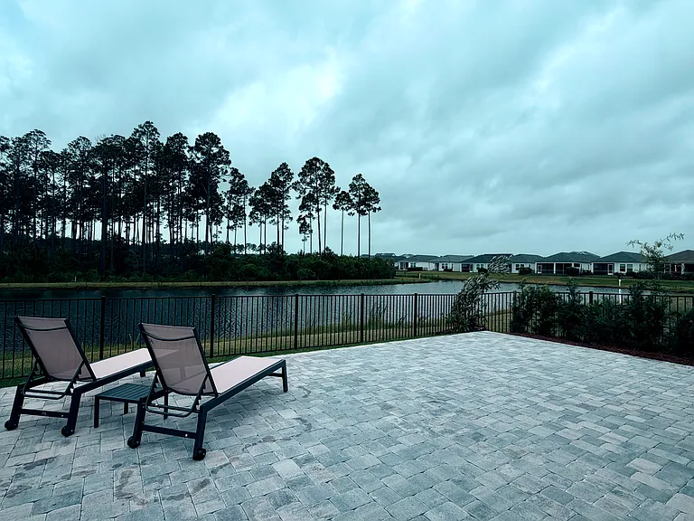 1615 Pathways Dr — Photo 3