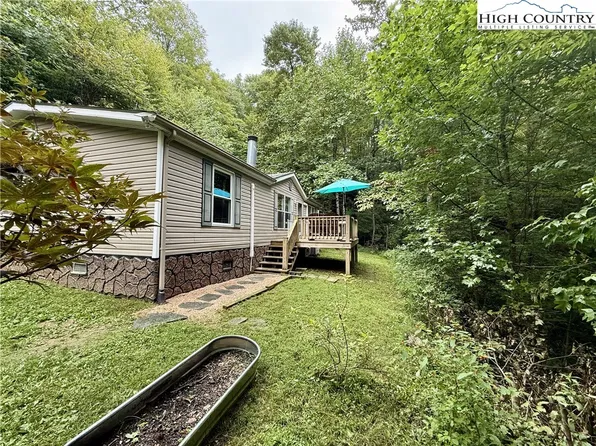 1999 Buffalo Rd, West Jefferson, NC 28694