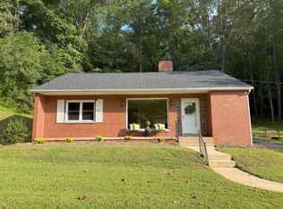 (Undisclosed Address), Candler, NC 28715