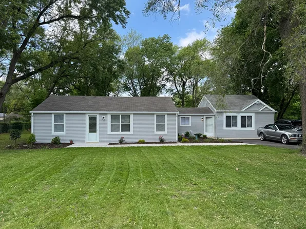 2407 Burbank St, Joliet, IL 60435