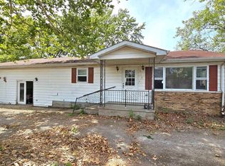 518 Fife St, Carrier Mills, IL 62917