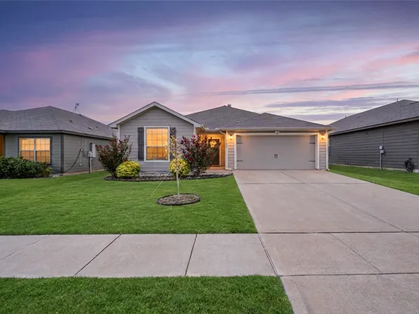 114 Bush Dr, Venus, TX 76084