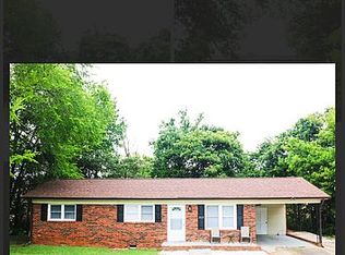 303 S Eastway Dr, Troutman, NC 28166