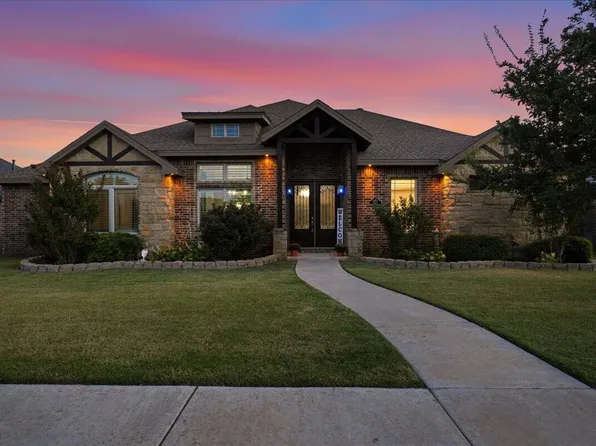 1403 Lancelot Ave, Wolfforth, TX 79382