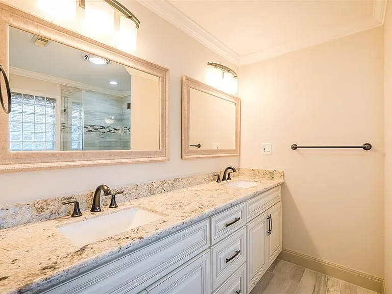 5046 Yarwell Dr — Photo 23