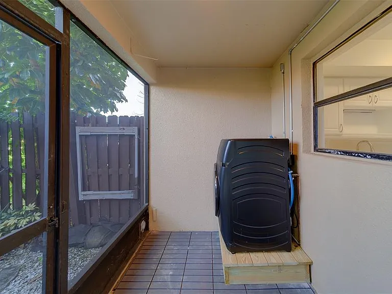 890 N Village Dr #103 — Photo 23