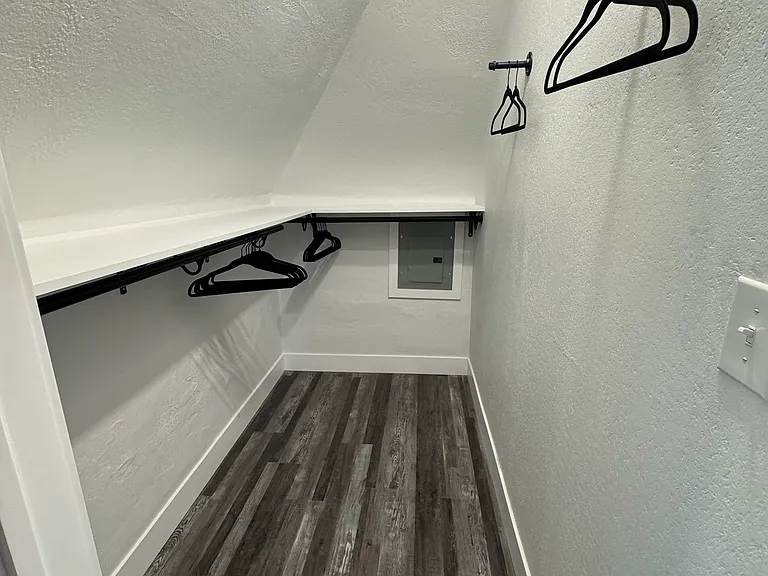 664 New Castle Rd #3 — Photo 14
