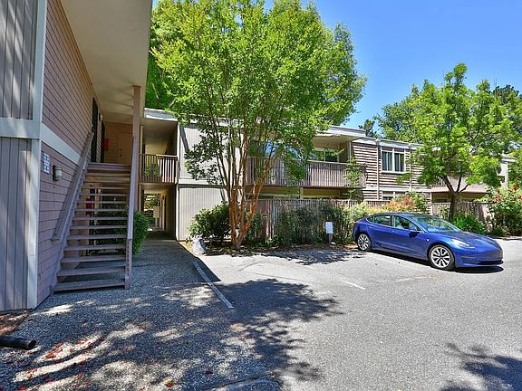 Second floor unit