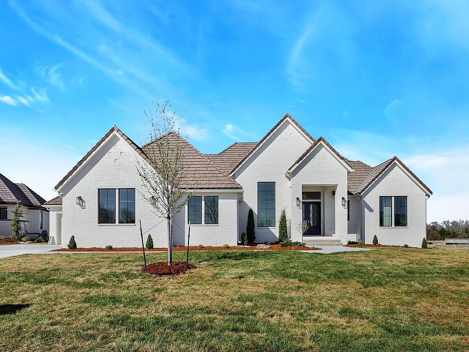 1st image of 1424 E Bluesage Ct
