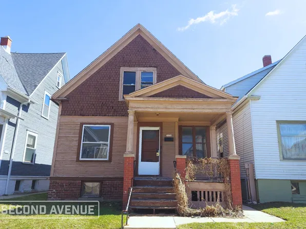 3138 N Holton St, Milwaukee, WI 53212