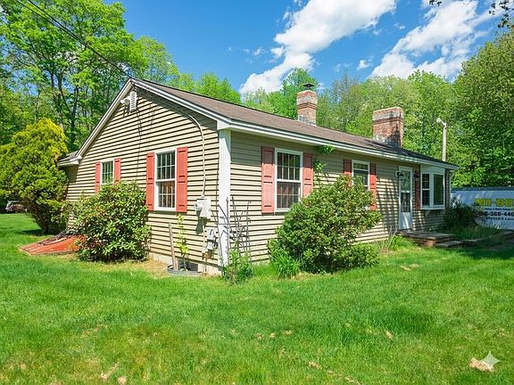 2nd image of 54 Ridgewood Circle
