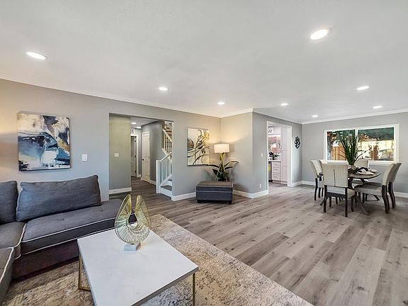 5th image of 1942 Ensign Way