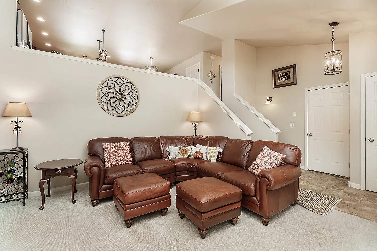 3 bed, 1880 sqft, $3,500 — Photo 1
