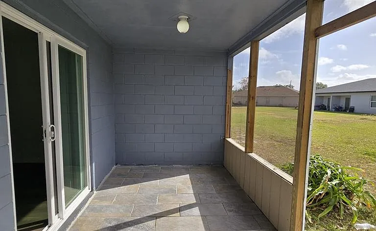 671 Royalty Ct #A — Photo 18