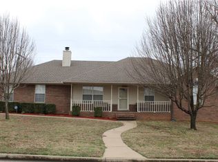 1301 Sandstone Dr, Van Buren, AR 72956