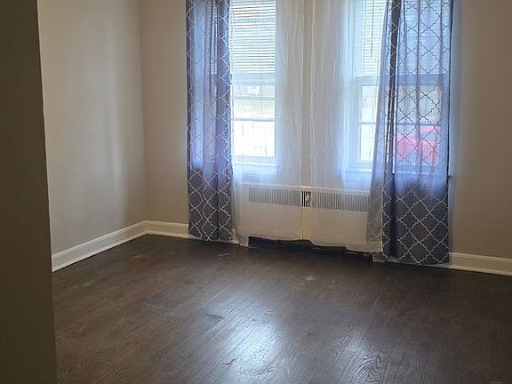 5th image of 5425-33 W Martin Dr #106