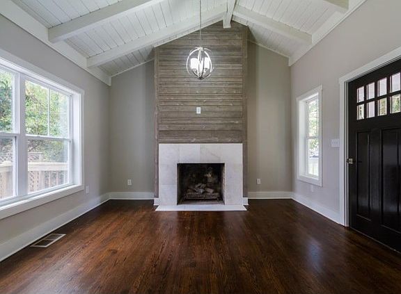 4th image of 969 Cardova Dr NE