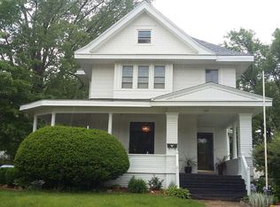 204 S Booth St, Anamosa, IA 52205